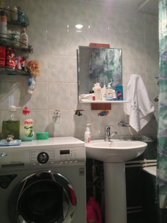 Room In Apartment At Tigrana Metsa Yerevan Quarto foto
