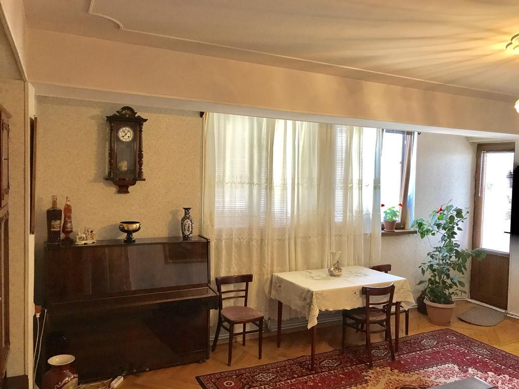 Room In Apartment At Tigrana Metsa Yerevan Exterior foto