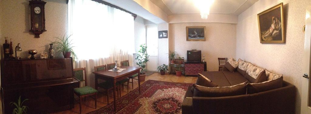 Room In Apartment At Tigrana Metsa Yerevan Exterior foto